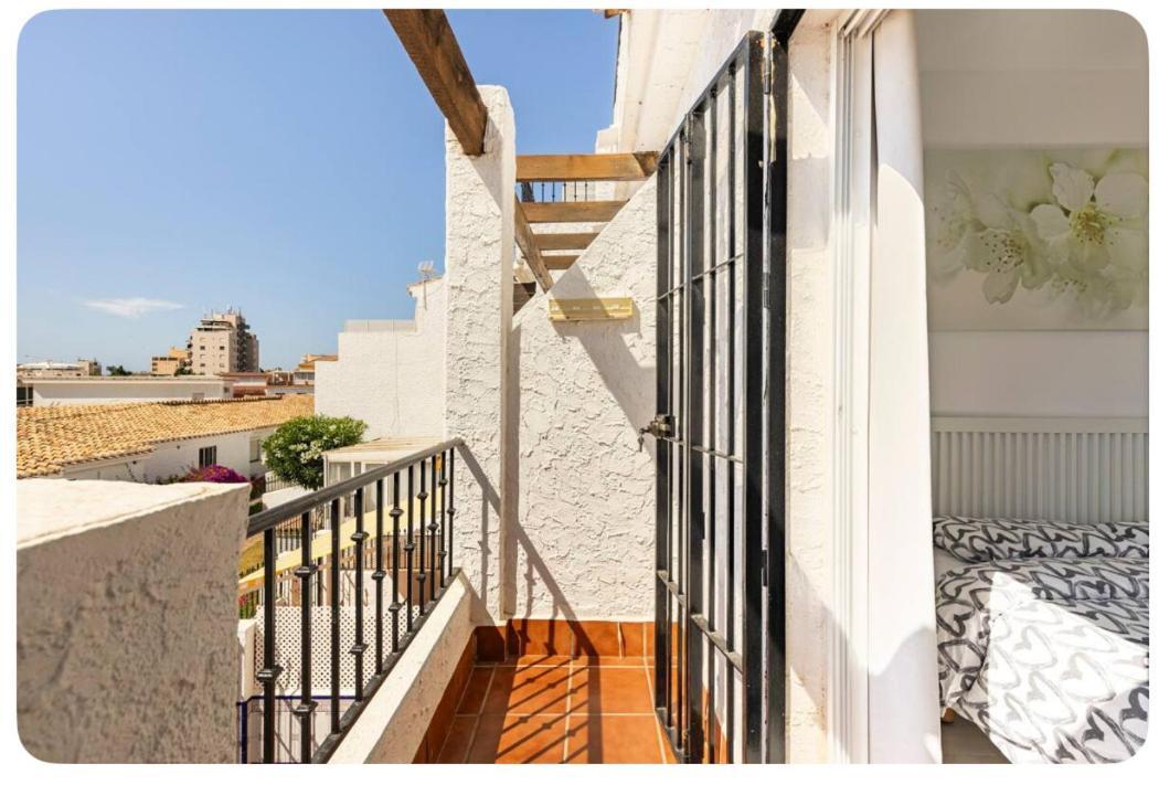 La Casa En La Carihuela Playa A 4 Minutos A Pie Villa Torremolinos Exterior photo