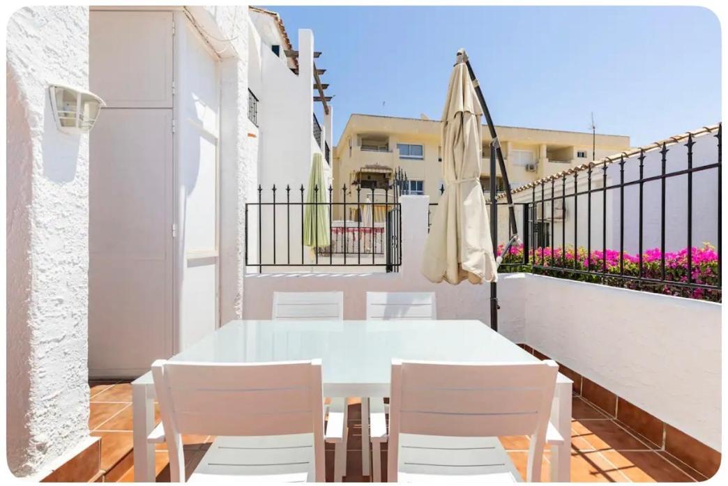 La Casa En La Carihuela Playa A 4 Minutos A Pie Villa Torremolinos Exterior photo